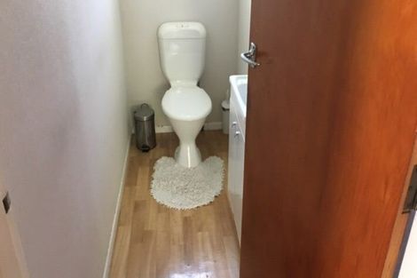 Photo of property in 31 Awaroa Road, Sunnyvale, Auckland, 0612