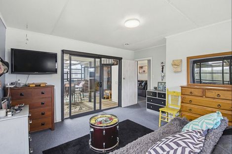 Photo of property in 79 Park Avenue, Waitarere Beach, Levin, 5510