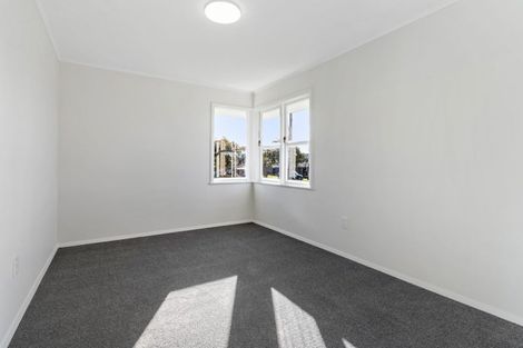 Photo of property in 1/2 Bowling Avenue, Epsom, Auckland, 1023