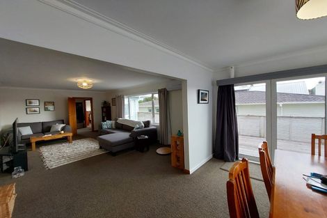 Photo of property in 32 Waimea Street, Westown, New Plymouth, 4310