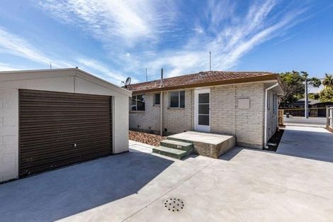 Photo of property in 1/150 Bowhill Road, New Brighton, Christchurch, 8083