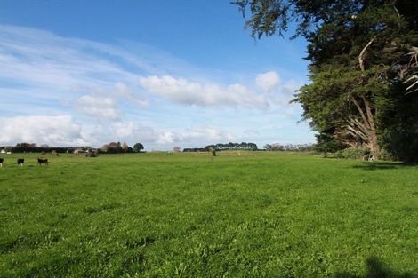 Photo of property in 173 Kairau Road, Brixton, New Plymouth, 4373