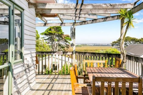 Photo of property in 41 Seaside Avenue, Waterview, Auckland, 1026