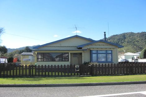 Photo of property in 31 Peel Street, Cobden, Greymouth, 7802