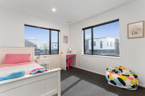 Photo of property in 32 Tuatua Road, Hobsonville, Auckland, 0616