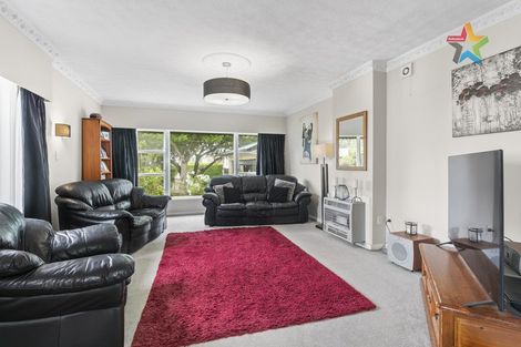 Photo of property in 11 Godley Street, Waterloo, Lower Hutt, 5011