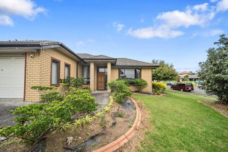 Photo of property in 25 Peninsula Road, Mangere, Auckland, 2022
