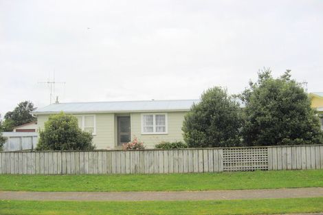 Photo of property in 7 Ryder Crescent, Levin, 5510