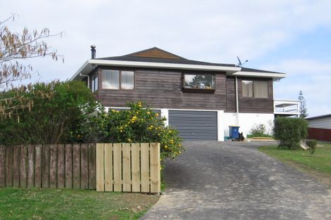 Photo of property in 18 Church Street, Swanson, Auckland, 0612
