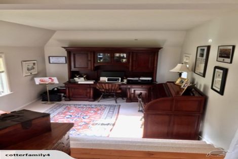 Photo of property in 10 Glen Road, Kelburn, Wellington, 6012