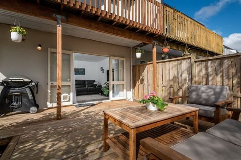 Photo of property in 2/49 Fields Parade, Oteha, Auckland, 0632