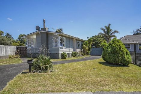 Photo of property in 68 Divich Avenue, Te Atatu South, Auckland, 0610