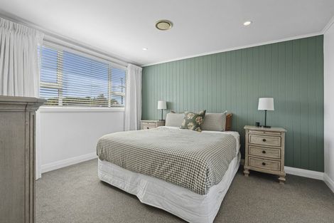 Photo of property in 118 Cutfield Road, Westown, New Plymouth, 4310