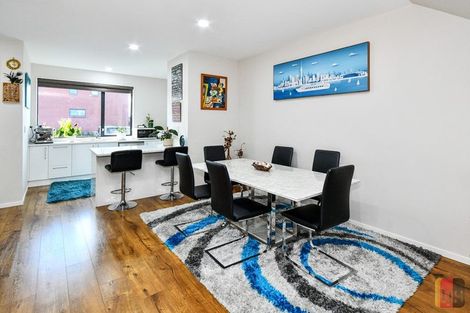 Photo of property in 2 Te Aparangi Road, Papakura, 2110