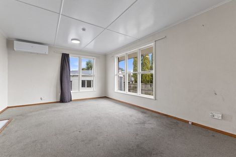 Photo of property in 12 Mattingley Street, Aranui, Christchurch, 8061