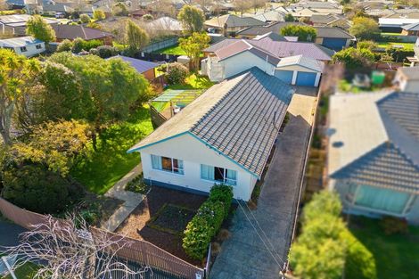 Photo of property in 93 Farquhars Road, Redwood, Christchurch, 8051