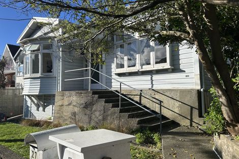 Photo of property in 27 Mckinley Crescent, Brooklyn, Wellington, 6021