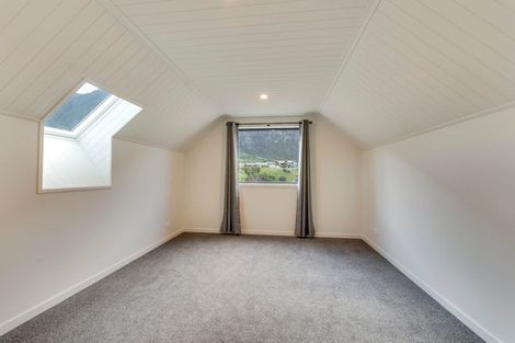 Photo of property in 33 Forage Road, Jacks Point, 9371