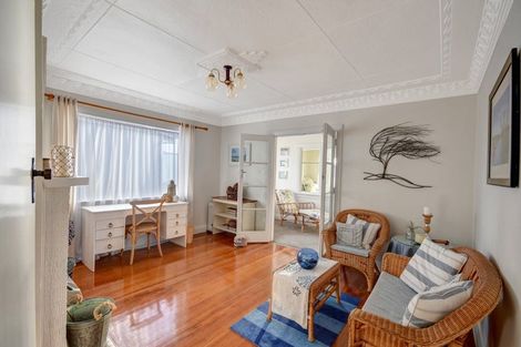 Photo of property in 35 Oxley Crescent, Broad Bay, Dunedin, 9014