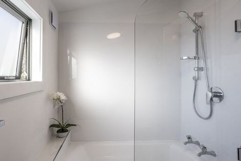 Photo of property in 10 Luxton Place, Rangiora, 7400