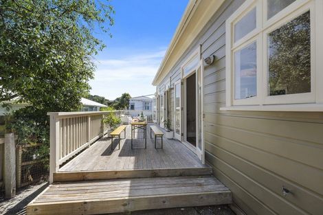 Photo of property in 4 Dawson Street, Berhampore, Wellington, 6023