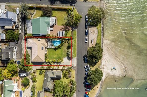 Photo of property in 14 Lansdowne Street, Bayswater, Auckland, 0622