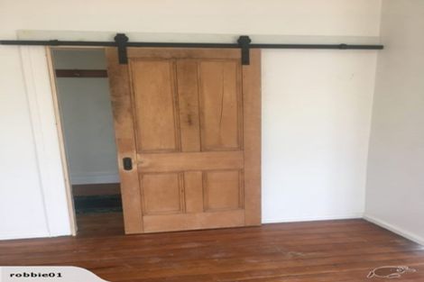 Photo of property in 17 Brockworth Place, Riccarton, Christchurch, 8011