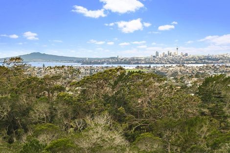 Photo of property in 156 Candia Road, Henderson Valley, Auckland, 0614