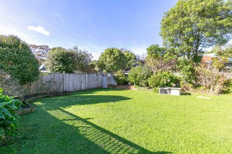 Photo of property in 80 Standen Street, Karori, Wellington, 6012