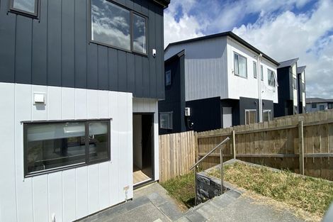 Photo of property in 13a Crestview Rise, Papakura, 2110