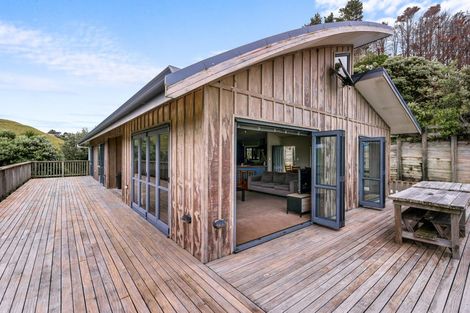 Photo of property in 168 Rockell Road, Whananaki, Hikurangi, 0181