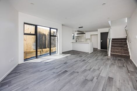 Photo of property in 16e Imrie Avenue, Mangere, Auckland, 2022