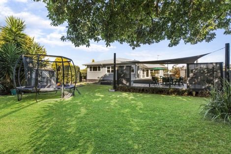 Photo of property in 2 Busing Avenue, Papakura, 2110