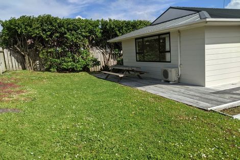 Photo of property in 60 Lavelle Road, Henderson, Auckland, 0612