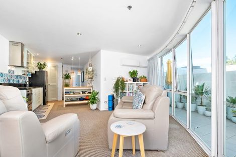 Photo of property in 1/6d Durham Street, Tauranga, 3110