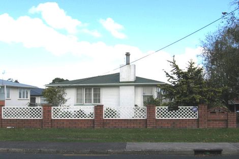 Photo of property in 46 Strid Road, Te Atatu South, Auckland, 0610