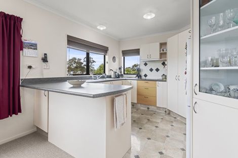 Photo of property in 11 Barnett Drive, Marton, 4710