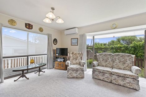 Photo of property in 85b Arawhata Road, Paraparaumu, 5032
