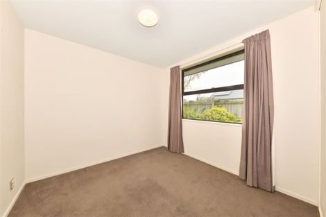 Photo of property in 27 Roberts Road, Hei Hei, Christchurch, 8042