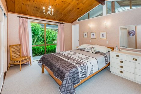 Photo of property in 9 Kohekohe Road, Waikanae, 5036