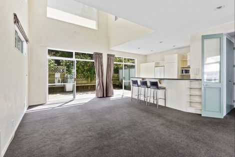 Photo of property in Fernhill Flats, 9/324 The Terrace, Te Aro, Wellington, 6011