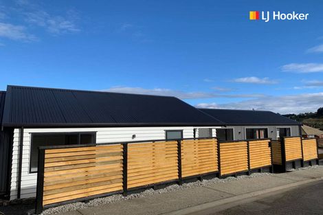 Photo of property in 1 Rexs Way, Green Island, Dunedin, 9018