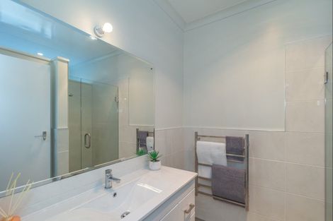 Photo of property in 100 Weraroa Road, Levin, 5510