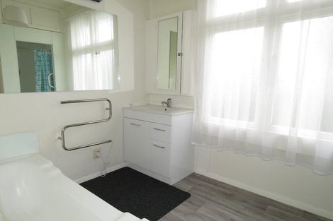 Photo of property in 44 Peel Street, Westport, 7825