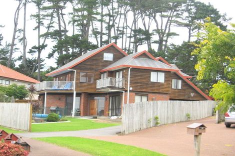 Photo of property in 13 Britannia Place, Half Moon Bay, Auckland, 2012