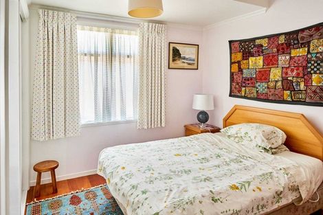 Photo of property in 57 Marine Parade, Eastbourne, Lower Hutt, 5013