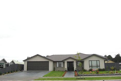 Photo of property in 32 Rothesay Road, Parklands, Christchurch, 8083