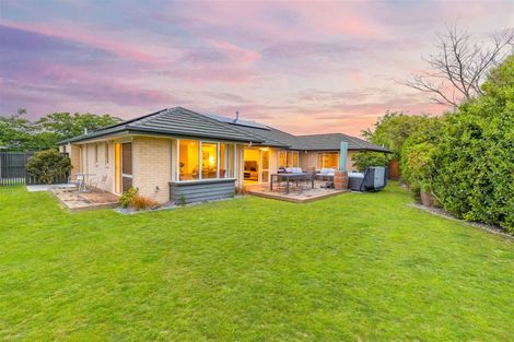 Photo of property in 10 Donovan Place, Aidanfield, Christchurch, 8025