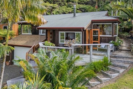 Photo of property in 969 Purangi Road, Cooks Beach, Whitianga, 3591