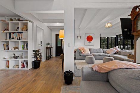 Photo of property in 53 Stillwater Crescent, Stillwater, Silverdale, 0993